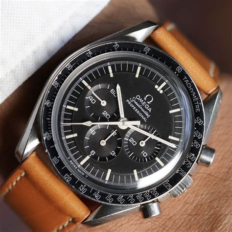 omega speedmaster professional dot over 90|Omega Speedmaster bezel identification.